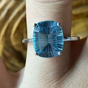 Sky Blue Topaz Sterling Silver Solitaire Ring Size 8